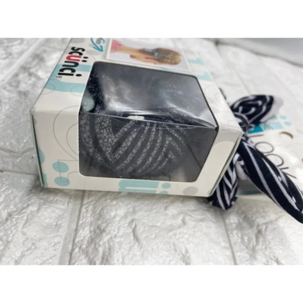 Scunci Get the Bun Look Maker 6 Piece Kit Black‎ White Stripes Hair Accessories